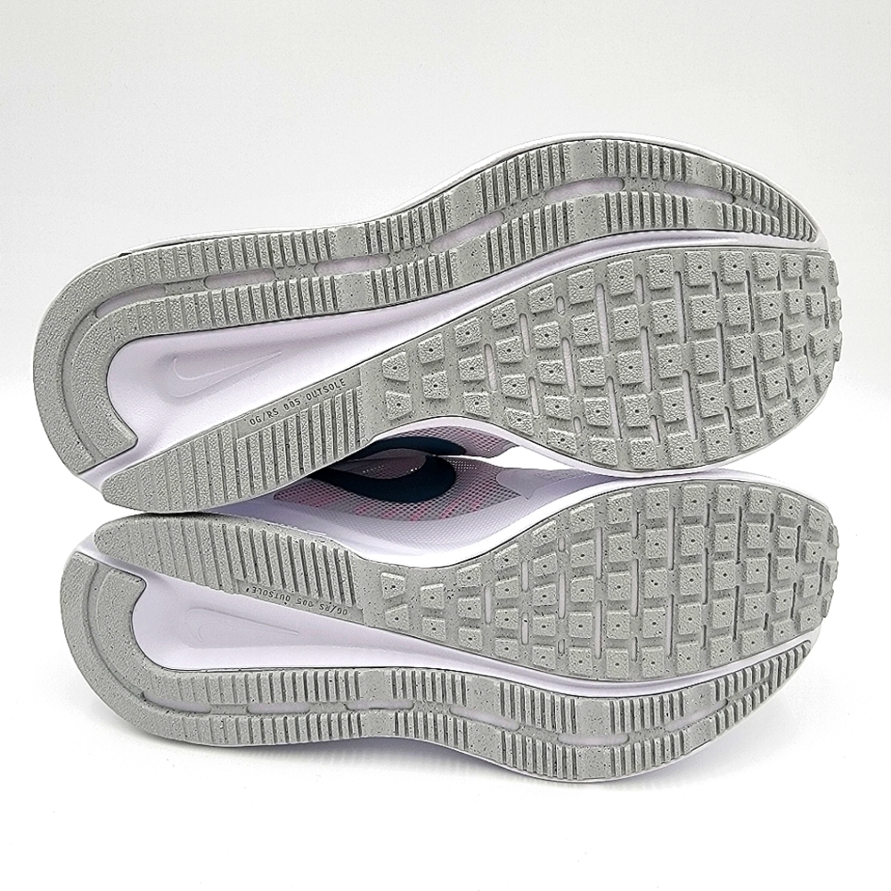 Nike White and Pink Women's Sneakers - Picture 6 of 8